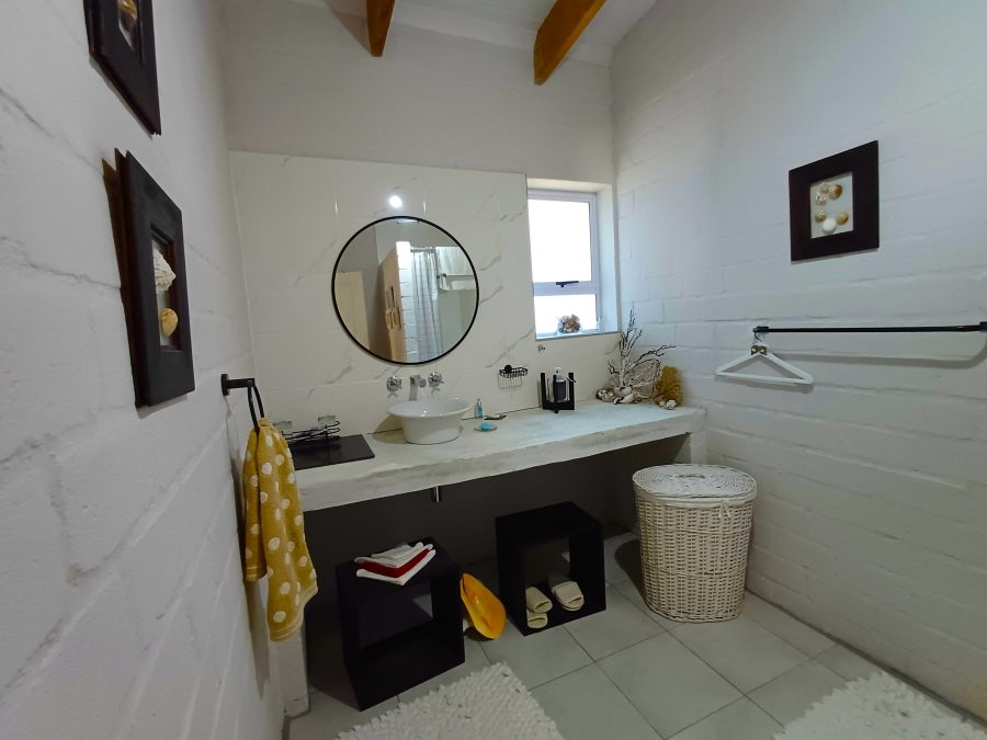 3 Bedroom Property for Sale in Palmiet Western Cape